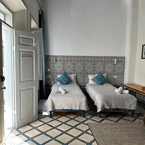 Риад Al Zahia, Эс-Сувейра